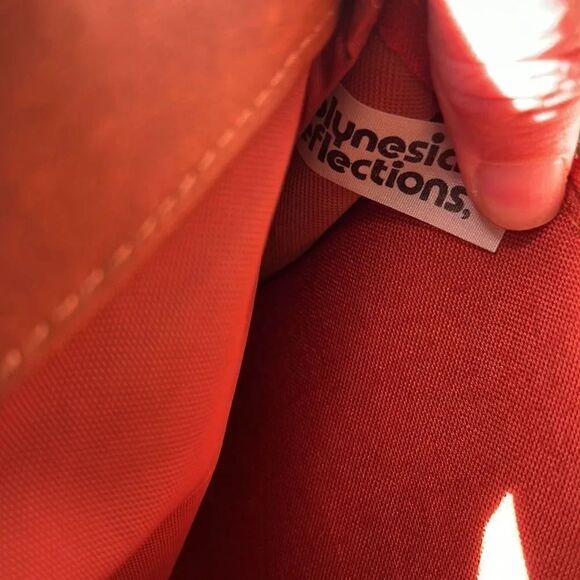 Vintage Hawaii Clutch Purse - Picture 5 of 11